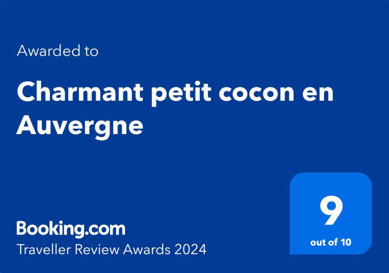 Charmant Petit Cocon En Auvergne Combronde Exterior foto
